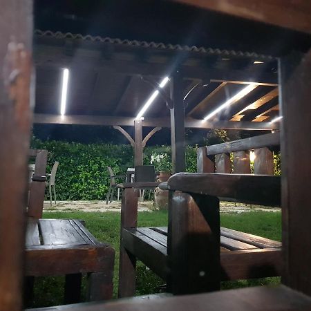 La Taverna Morcone Bagian luar foto