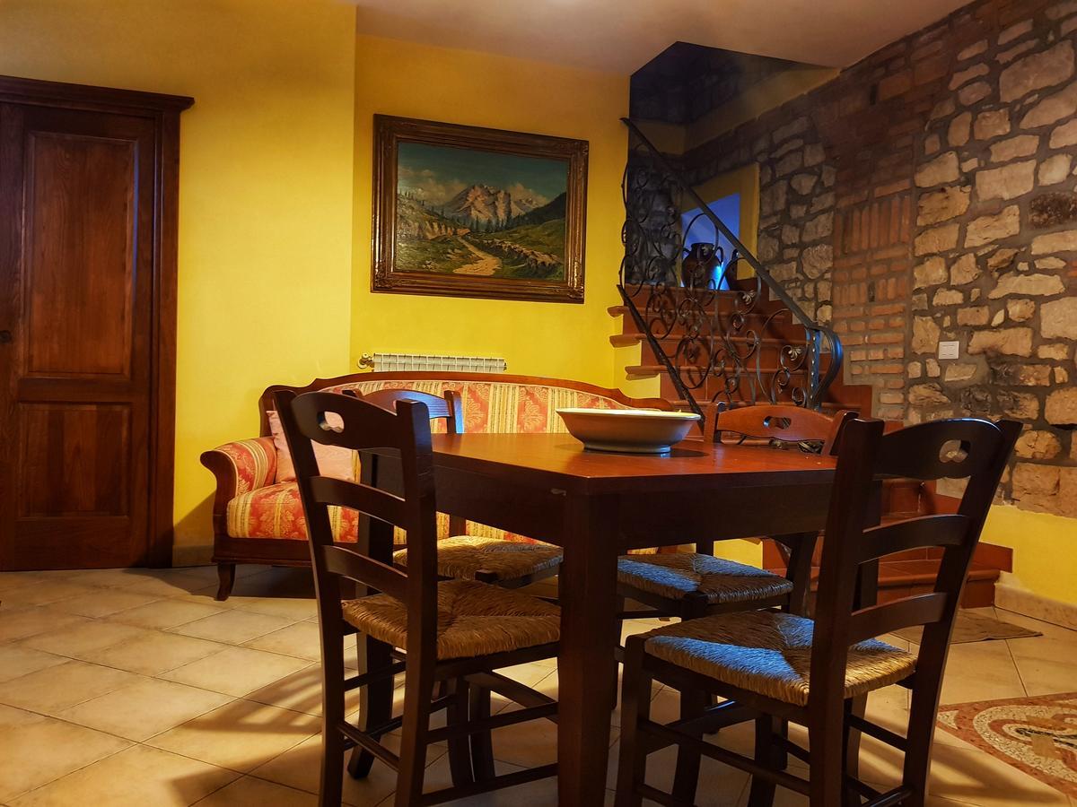 La Taverna Morcone Bagian luar foto