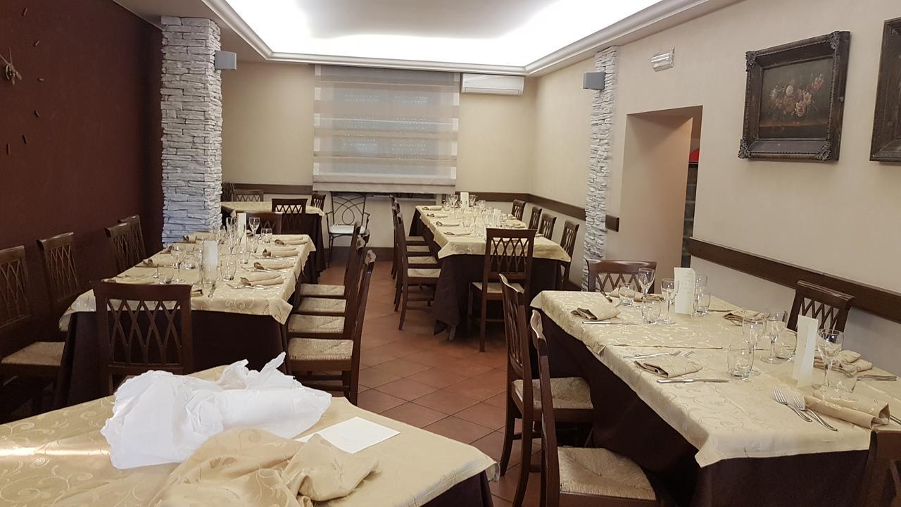 La Taverna Morcone Bagian luar foto